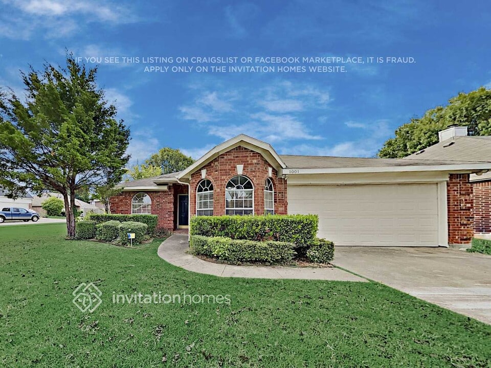 1001 Ridgecrest Dr in McKinney, TX - Building Photo