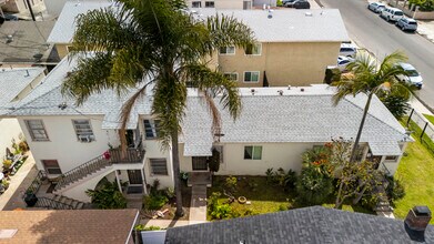 4337 Winona Ave in San Diego, CA - Building Photo - Building Photo