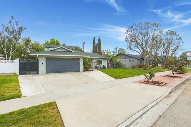 property at 518 E Barkley Ave