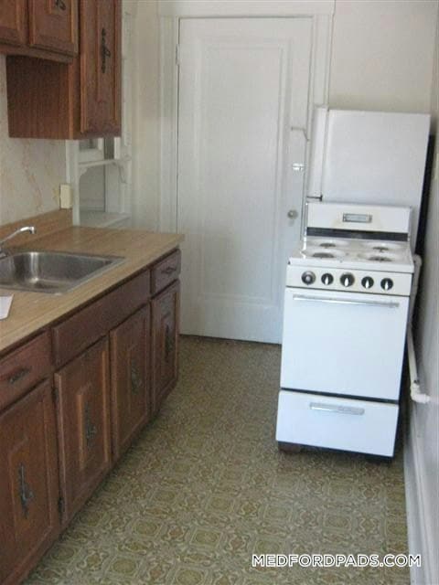 53 Fellsway W