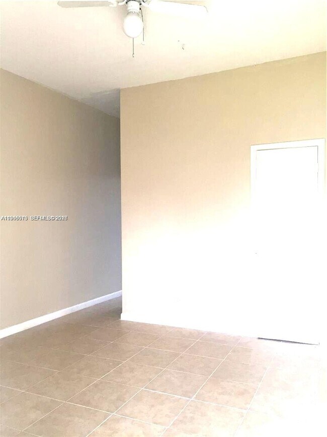 836 NW 10th St in Hallandale Beach, FL - Building Photo - Building Photo