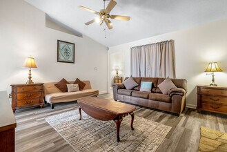 1870 Mary Ellen Dr in Tallahassee, FL - Building Photo - Building Photo