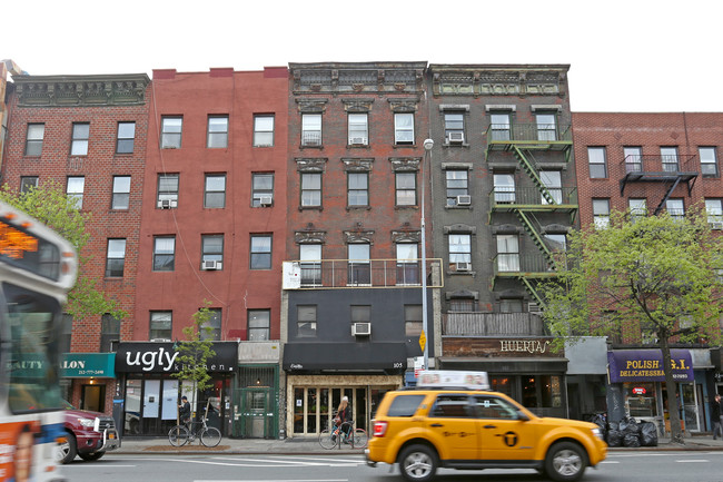 105 1st Ave in New York, NY - Foto de edificio - Building Photo