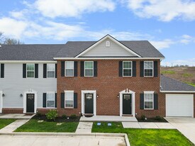 SPECIALS: The Reserve & Enclave at Fairholme in Winchester, KY - Building Photo
