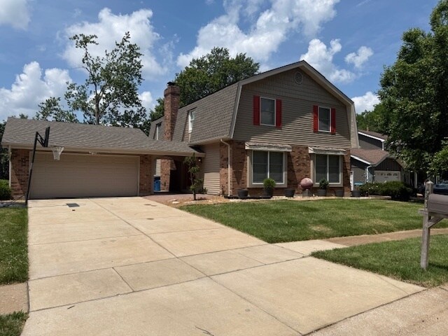 1941 Squires Way Ct in Chesterfield, MO - Building Photo