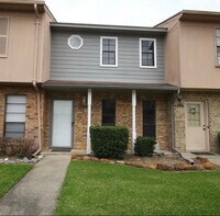 1192 Green Meadow St