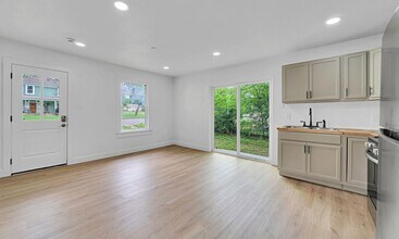 2304 Alexander Ave in Waco, TX - Building Photo - Building Photo