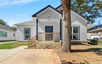 427 Jannie St in Denton, TX - Building Photo