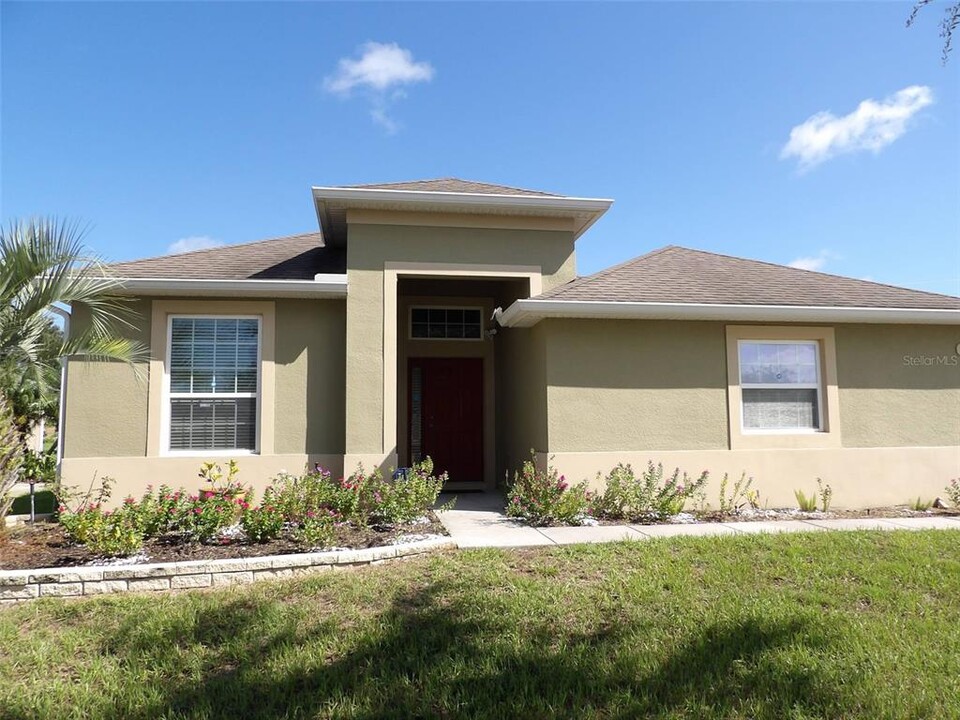 2835 Running Brook Cir in Kissimmee, FL - Building Photo