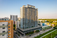 Brickell Ten in Miami, FL - Building Photo - Building Photo