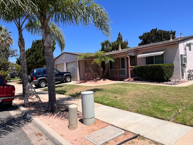 2984 Naugatuck Ave in San Diego, CA - Building Photo - Building Photo