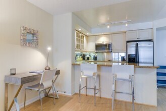 160 Simcoe St, Unit SI ID1034871P in Toronto, ON - Building Photo - Building Photo