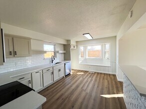 2908 N Santa Fe Ave in Moore, OK - Building Photo - Building Photo