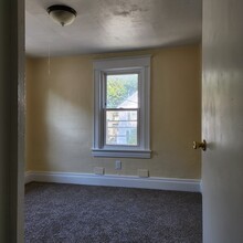 115 Sterling St in Rochester, NY - Building Photo - Building Photo