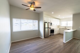 204 Washington Ave in Santa Monica, CA - Foto de edificio - Interior Photo