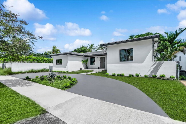 1431 Daytonia Rd in Miami Beach, FL - Building Photo - Building Photo