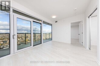 1285 Dupont St in Toronto, ON - Building Photo - Building Photo