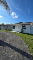15750 SW 297th St in Homestead, FL - Building Photo