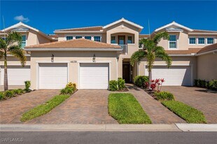 4638 Arboretum Cir in Naples, FL - Building Photo