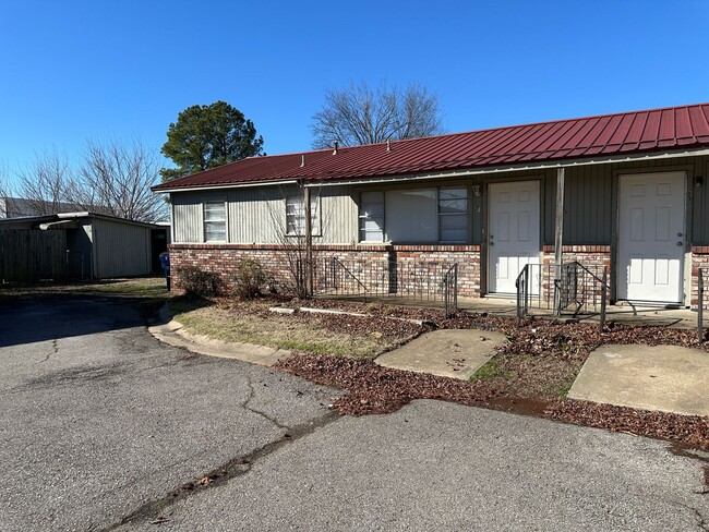 8022 US-271 in Fort Smith, AR - Foto de edificio - Building Photo