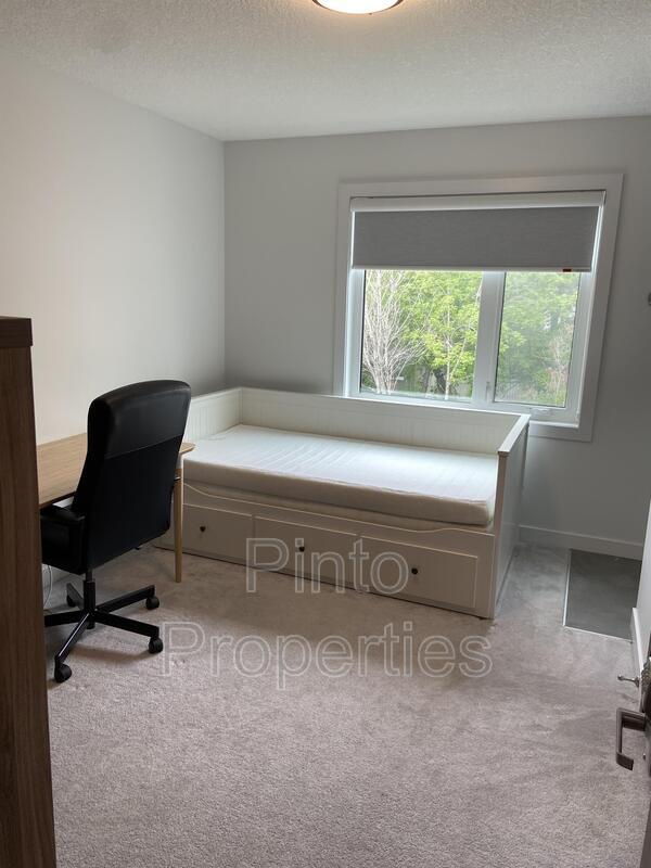 10811-10885 85 Ave in Edmonton, AB - Building Photo - Building Photo