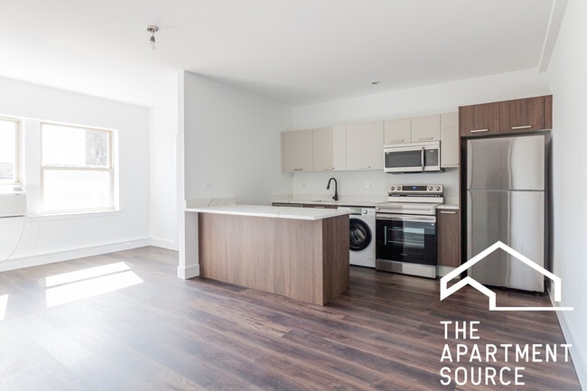 property at 1555 W Hollywood Ave