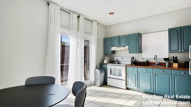 19-21 Highgate St, Unit 21 in Boston, MA - Building Photo - Building Photo