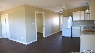 23 US-87 in Comfort, TX - Building Photo - Building Photo