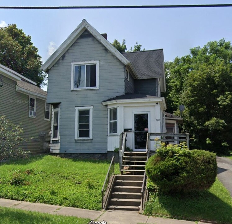 1706 S Geddes St in Syracuse, NY - Building Photo