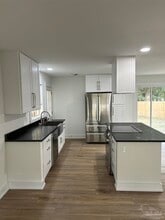 3600 Forest Glen Dr in Pensacola, FL - Building Photo - Building Photo