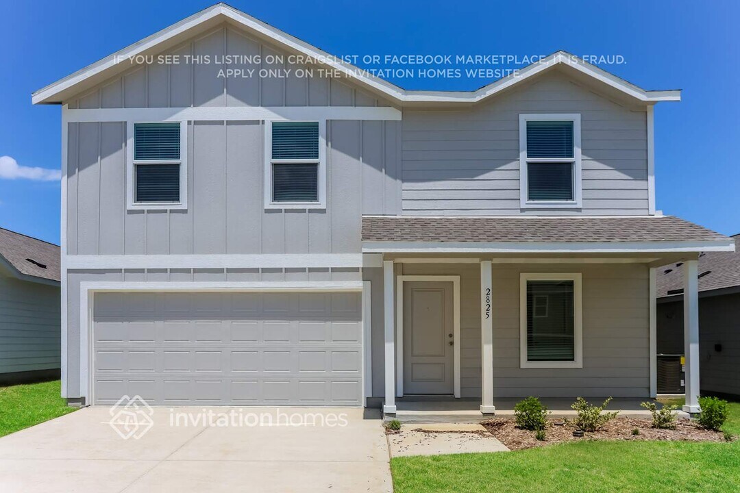 2825 Tennessee Walker Wy in Crandall, TX - Building Photo