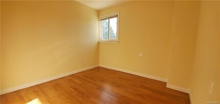 85 Hutchinson Ave in Wingdale, NY - Building Photo - Building Photo