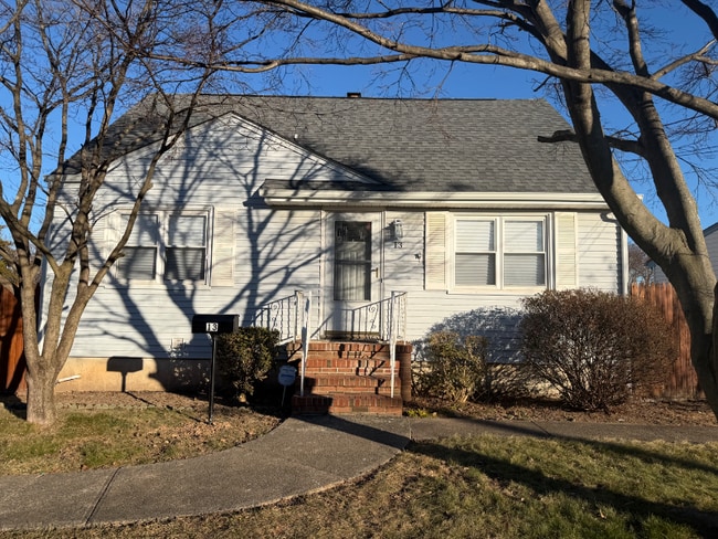 property at 13 Putnam Ave