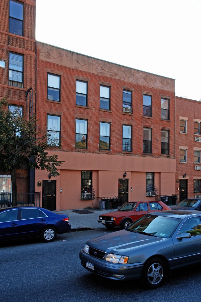 107-109 4th Ave in Brooklyn, NY - Foto de edificio - Building Photo