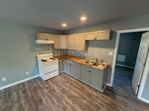 1129 E Grand Ave in Rocky Mount, NC - Building Photo - Building Photo