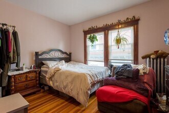 39 Thurston St in Somerville, MA - Building Photo - Building Photo