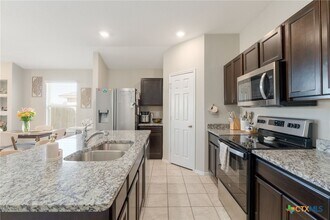 5105 Natalia Rd in Killeen, TX - Building Photo - Building Photo