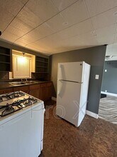 107 W Lindburg St in Pittsburg, KS - Building Photo - Building Photo