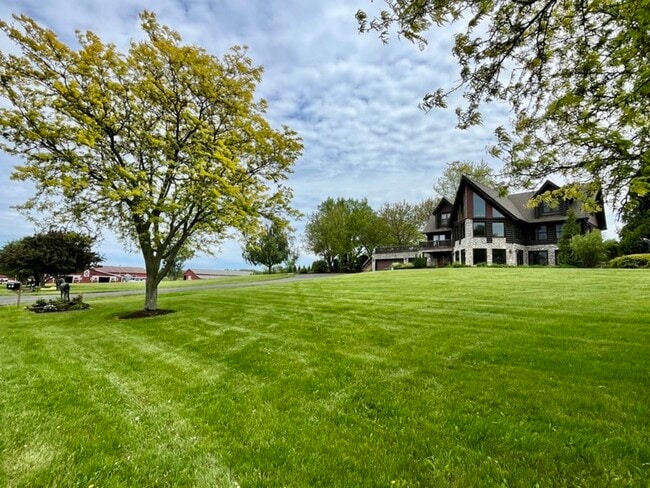 property at 3N065 Anderson Rd