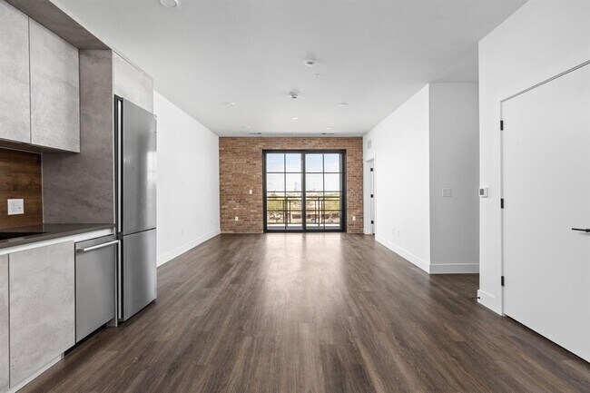 4315 S Congress Ave in Austin, TX - Building Photo - Building Photo