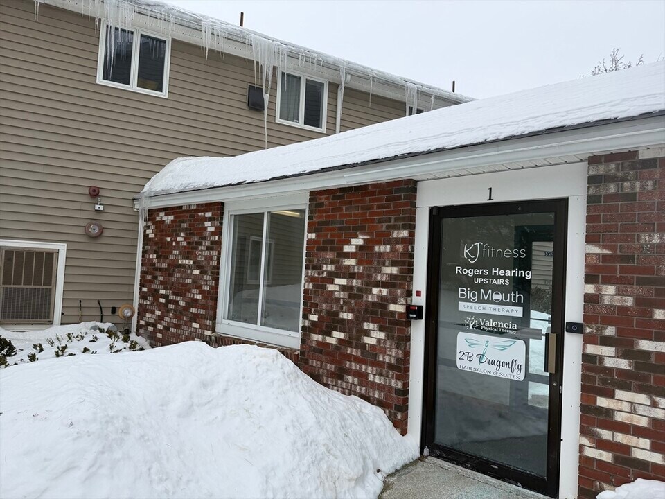 1565 Main St in Tewksbury, MA - Building Photo