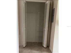 4240 Pershing Pointe Pl in Orlando, FL - Building Photo - Building Photo