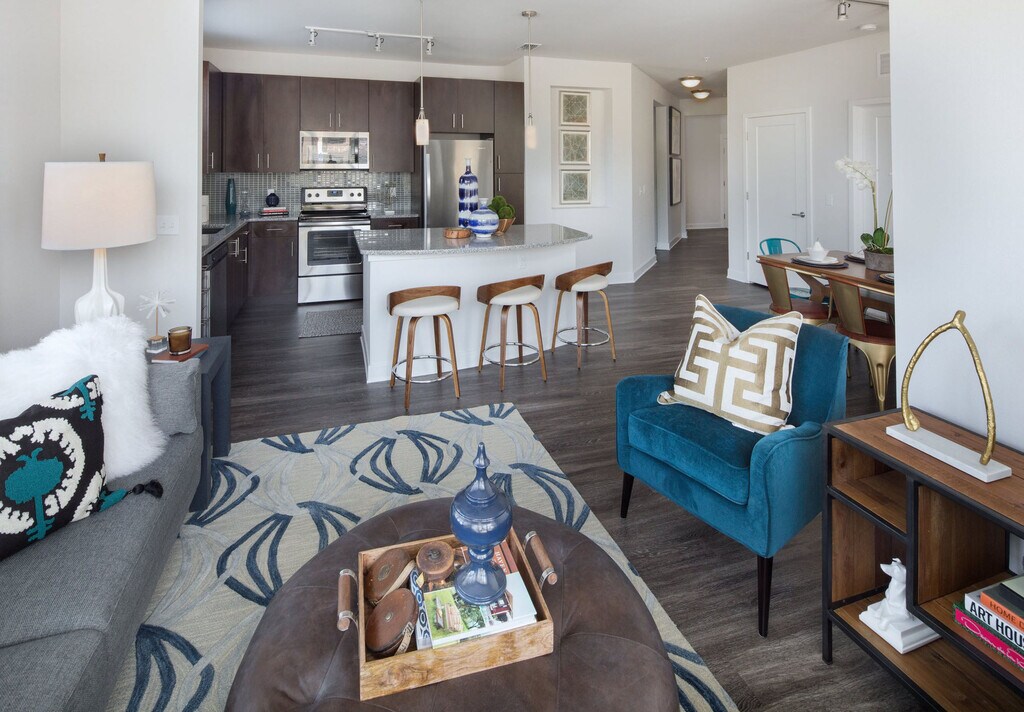 IMT Maitland Pointe Apartments in Altamonte Springs, FL