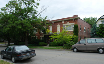 422-428 W Montgomery Ave Apartments