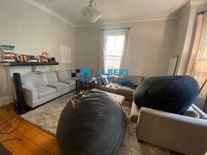 31 Athens St, Unit 1 in Cambridge, MA - Building Photo - Building Photo