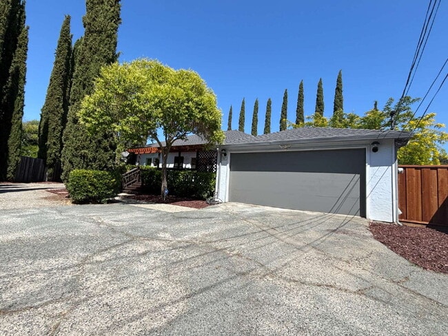 property at 1802 Creekside Ln