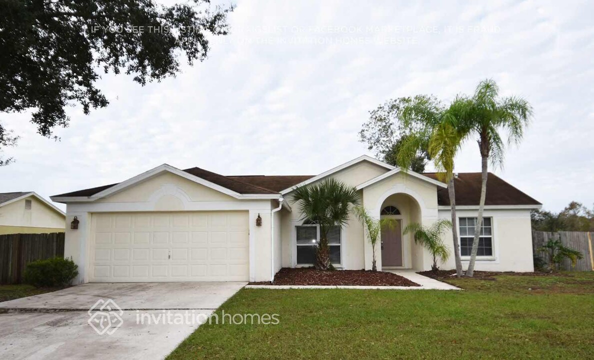 10607 Deepbrook Dr in Riverview, FL - Building Photo