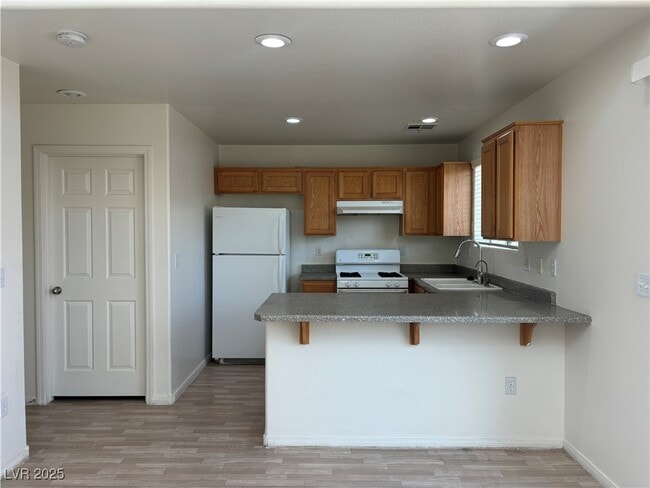 9928 Juniper Haven Ave