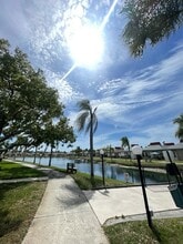 4326 Tahitian Gardens Cir, Unit 14E in Holiday, FL - Foto de edificio - Building Photo
