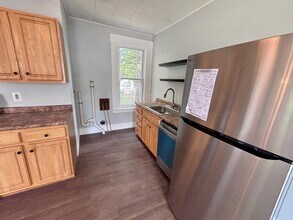 103 Wakefield St in Rochester, NH - Building Photo - Building Photo